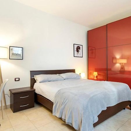 Appartamento Mia. Centro Storico Luino Buitenkant foto